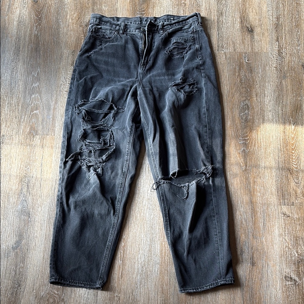 American eagle relaxed mom jeans